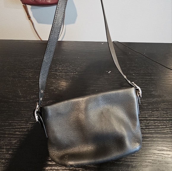 EUC Mini Coach Black Leather Shoulder Bag - Picture 10 of 10